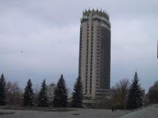 25-ти этажная гостиница "Казахстан". Шедевр зодчества 70-х. Один из символов нашего города.