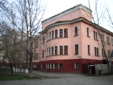 Здание Аграрного университета (б.здание АЗВИ)