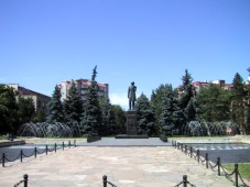 Памятник Шокану Валиханову
